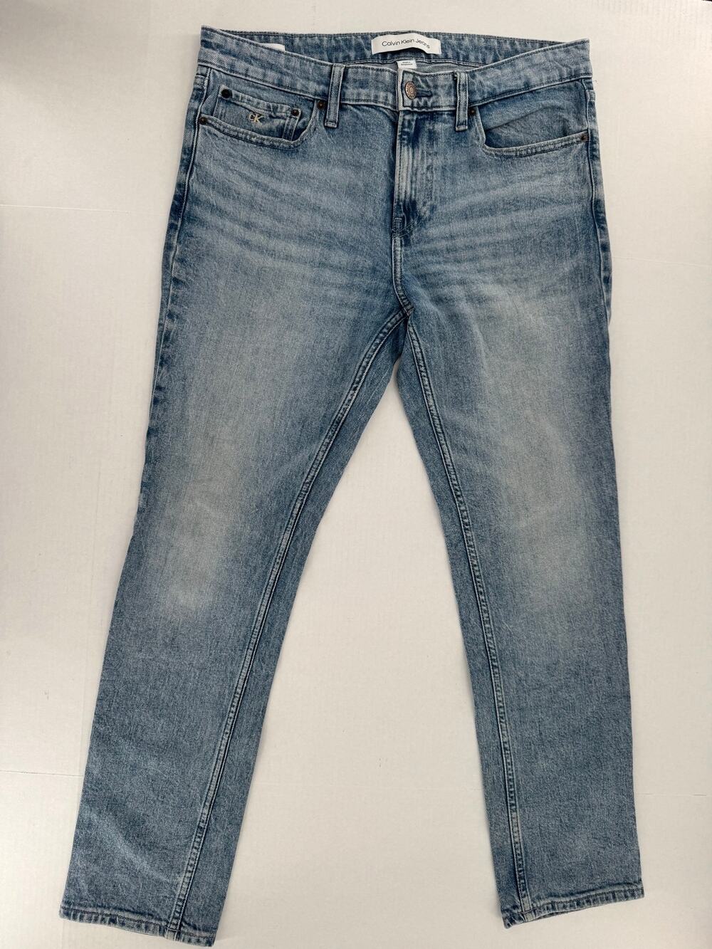 Calvin Klein Jeans Mens 32x30 Slim Fit Light Wash Blue Denim Straight Leg